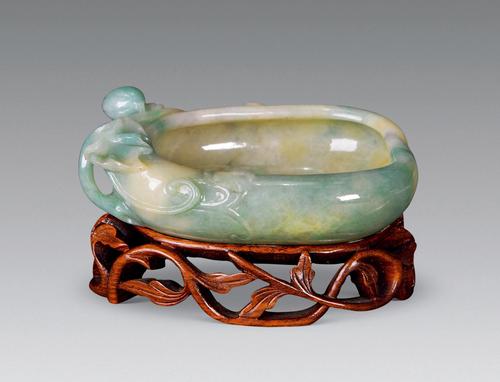 【清 翡翠瓜形洗】拍卖品